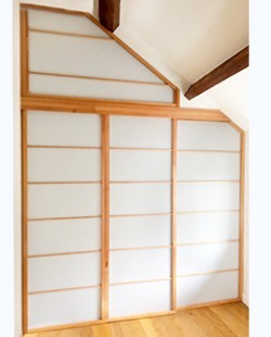 Porte coulissante modèle Nagoya - Panneau coulissant sur mesure pour l'aménagement de votre maison